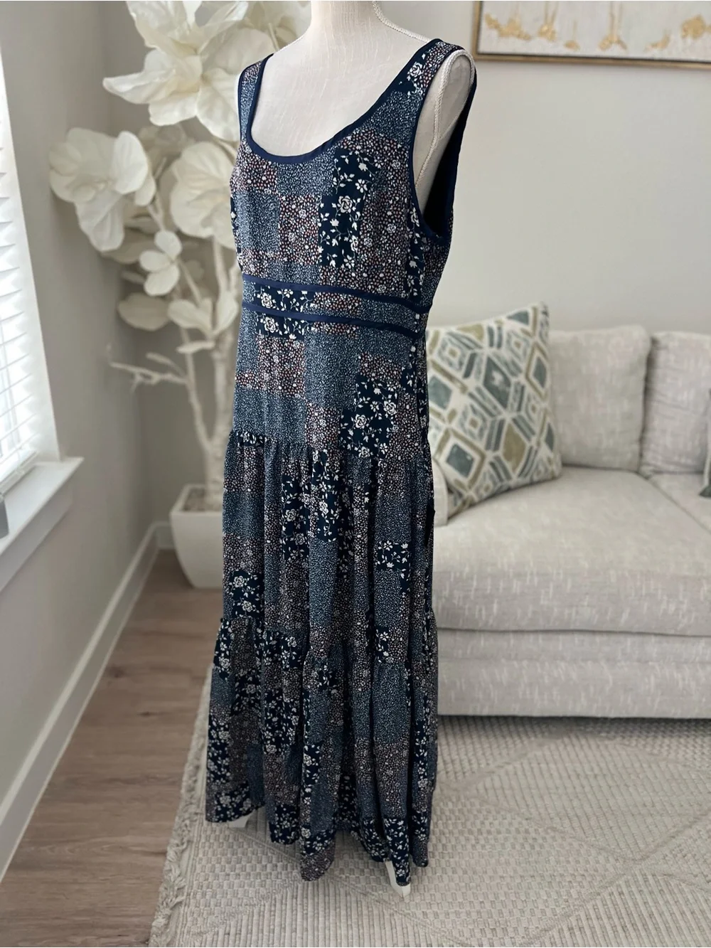 Lulu's Crush Season Navy Blue Floral Quilt Patchwork Print Scoop-Neck Maxi Dress - Picture 6 of 8
